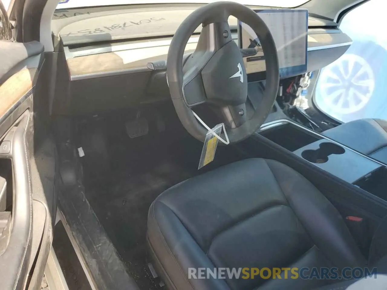 8 Photograph of a damaged car 5YJ3E1EA4MF031944 TESLA MODEL 3 2021