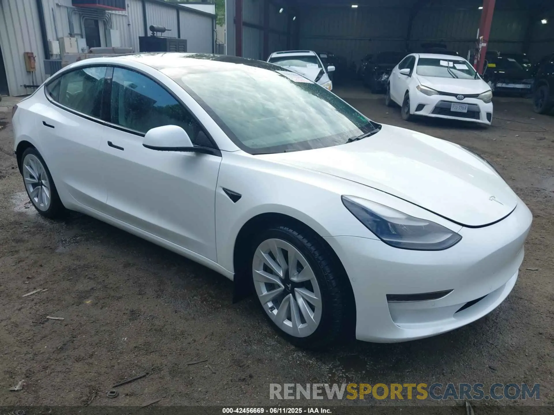 1 Photograph of a damaged car 5YJ3E1EA4MF043432 TESLA MODEL 3 2021