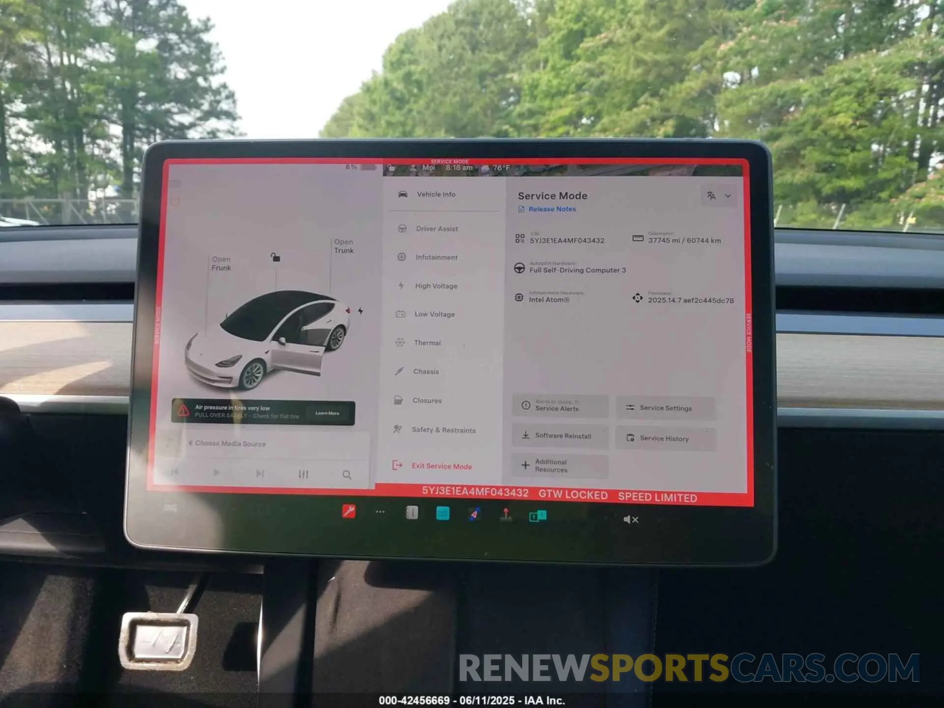 15 Photograph of a damaged car 5YJ3E1EA4MF043432 TESLA MODEL 3 2021