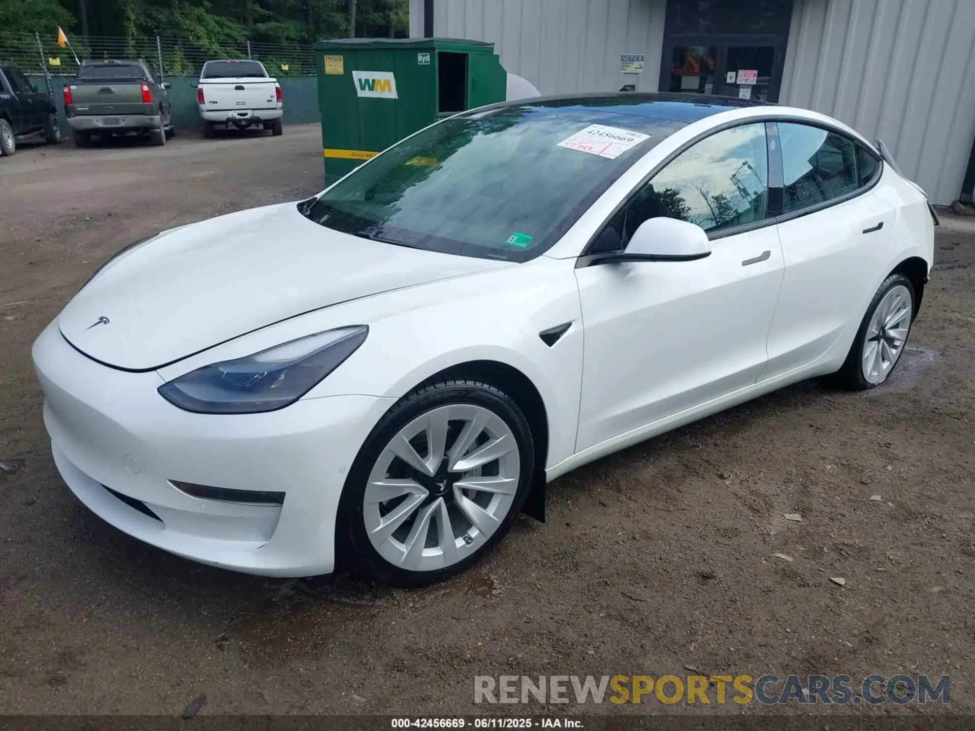 2 Photograph of a damaged car 5YJ3E1EA4MF043432 TESLA MODEL 3 2021