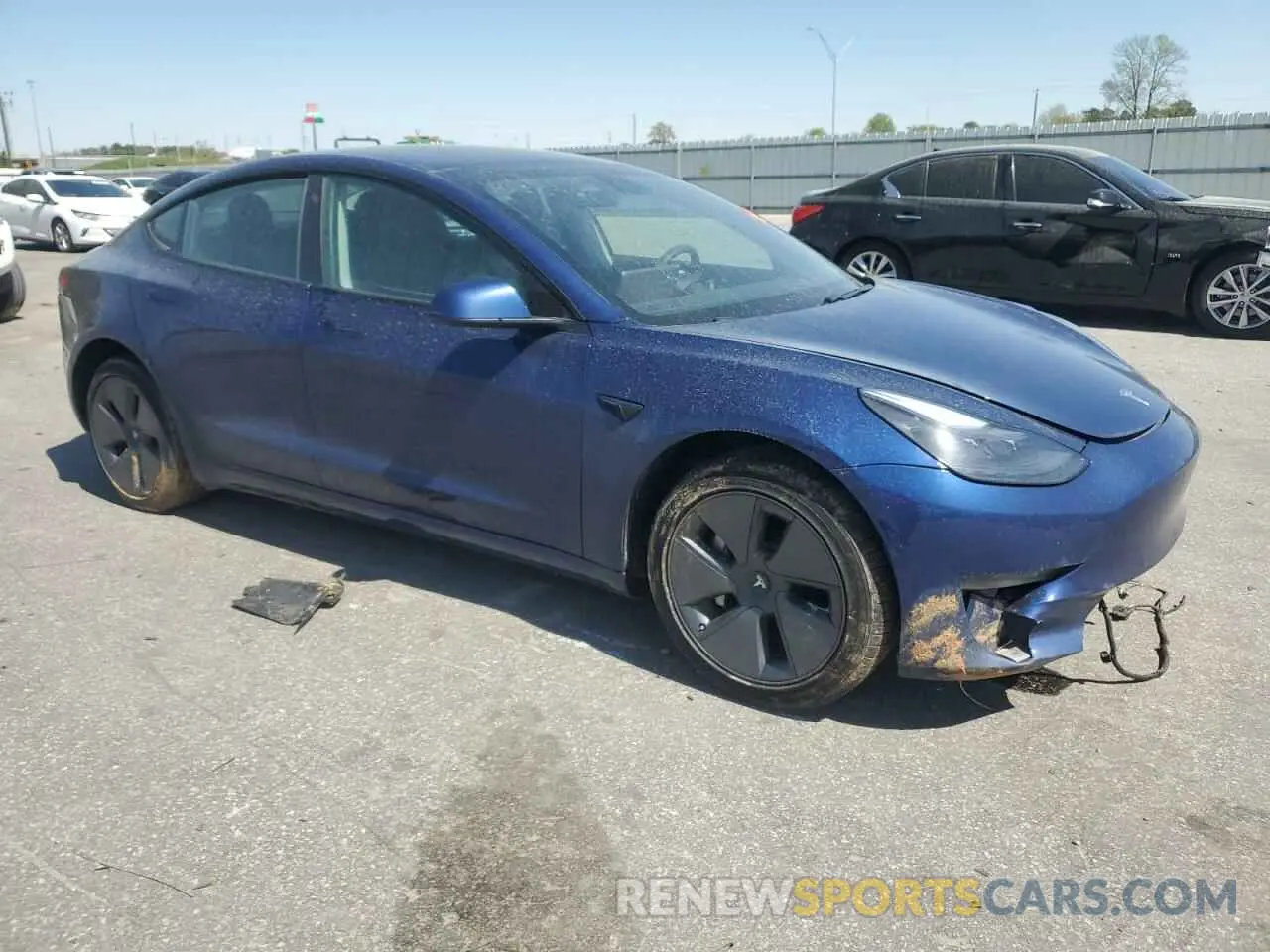4 Photograph of a damaged car 5YJ3E1EA4MF056973 TESLA MODEL 3 2021