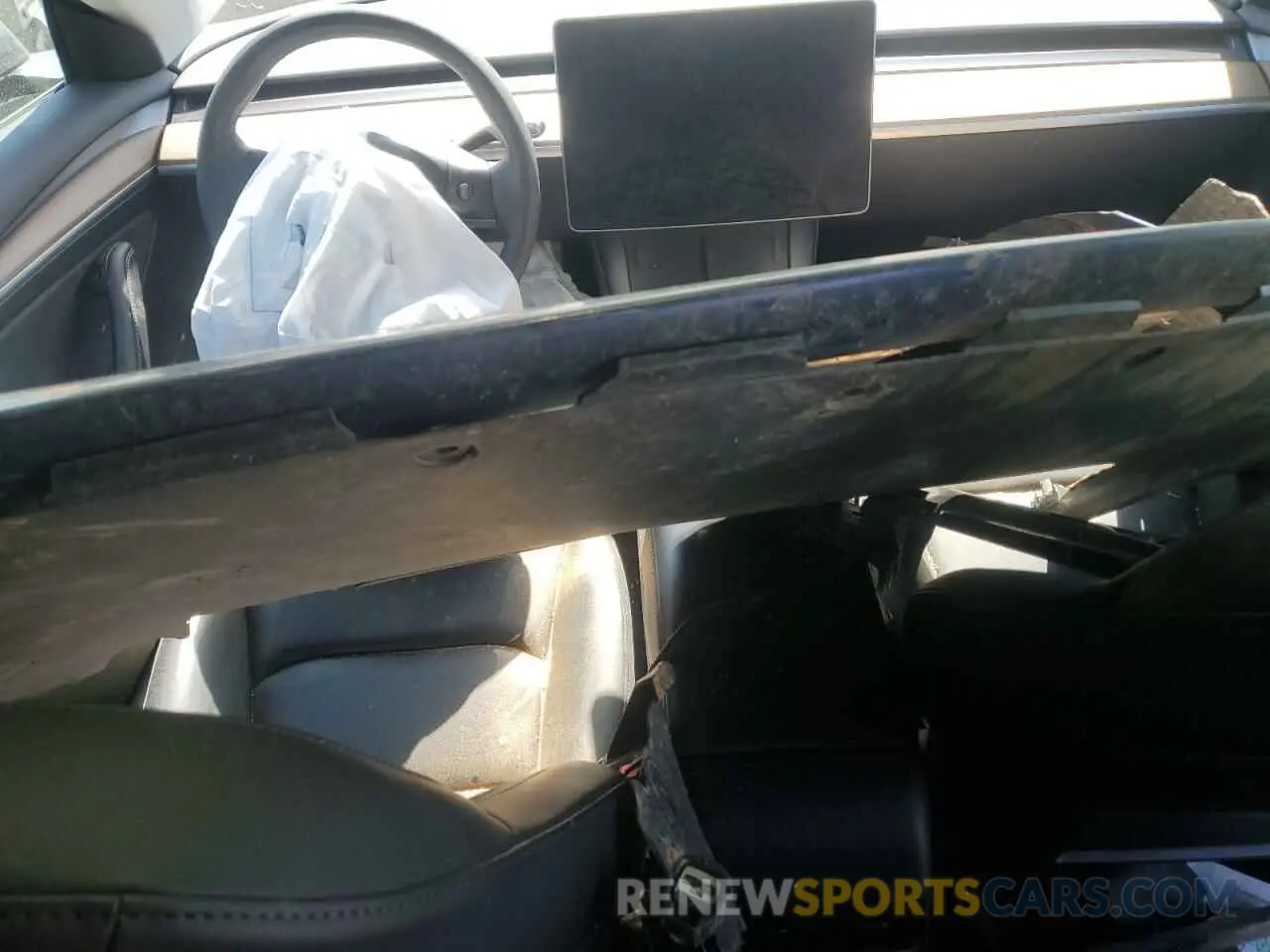 8 Photograph of a damaged car 5YJ3E1EA4MF056973 TESLA MODEL 3 2021