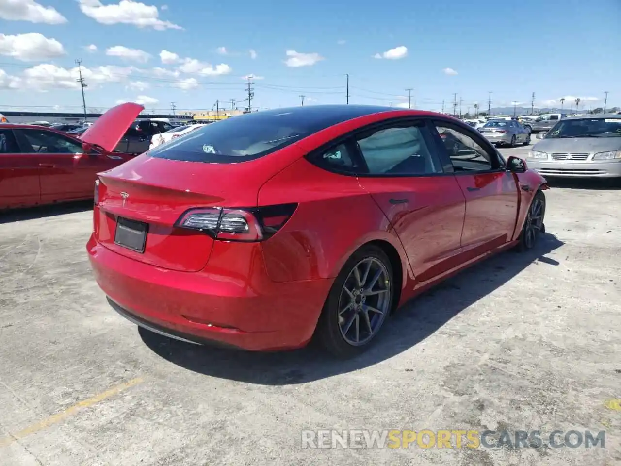 4 Photograph of a damaged car 5YJ3E1EA4MF066435 TESLA MODEL 3 2021