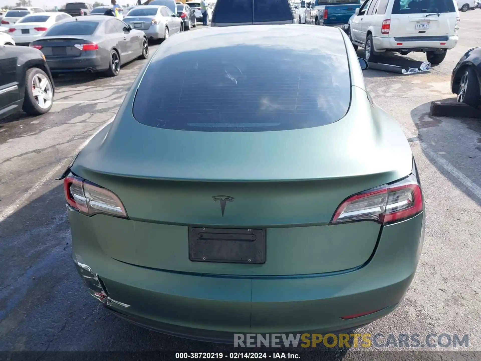 15 Photograph of a damaged car 5YJ3E1EA4MF071120 TESLA MODEL 3 2021