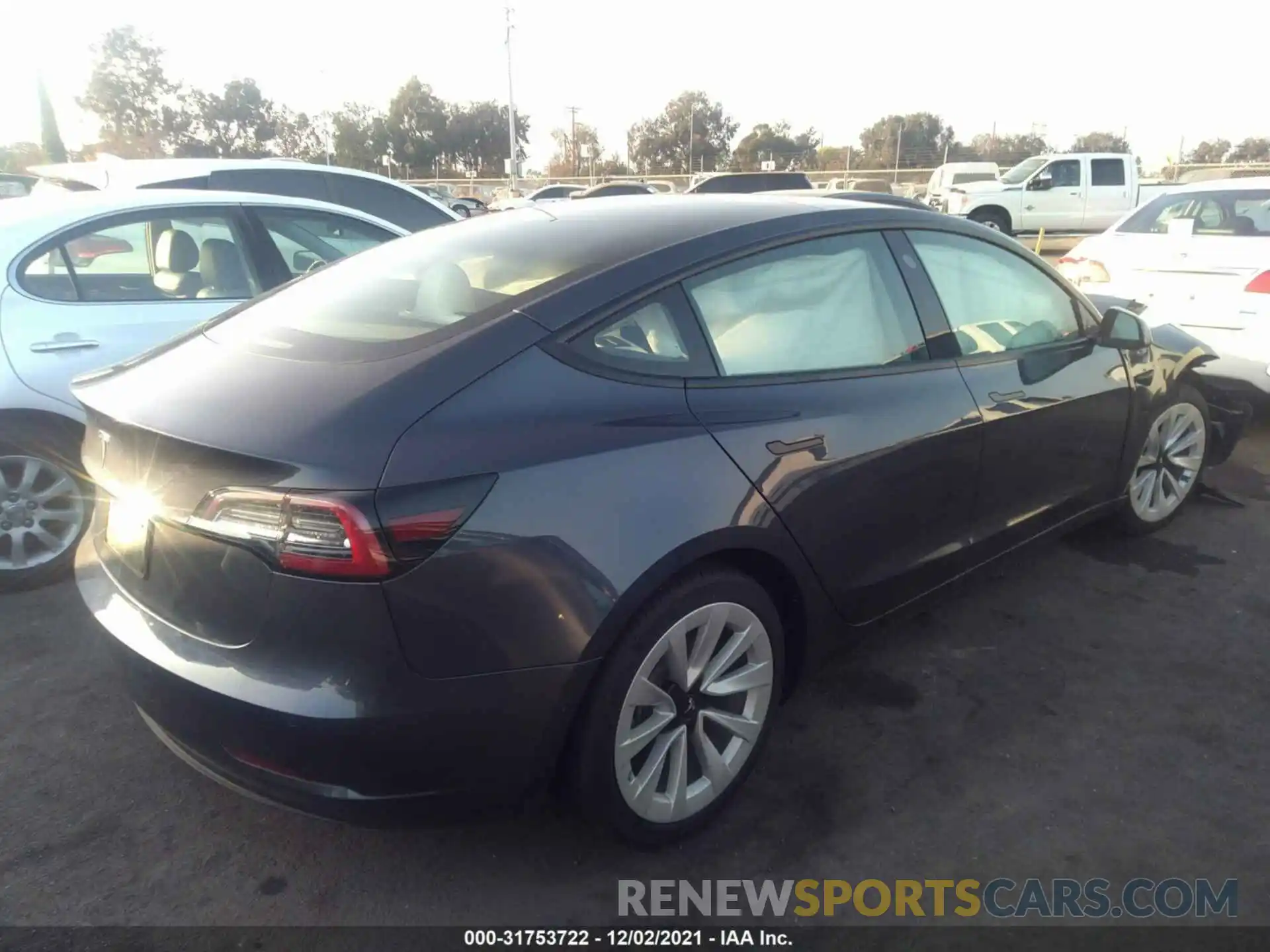 4 Photograph of a damaged car 5YJ3E1EA4MF074535 TESLA MODEL 3 2021