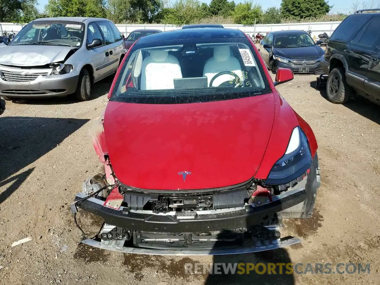 5 Photograph of a damaged car 5YJ3E1EA4MF081582 TESLA MODEL 3 2021