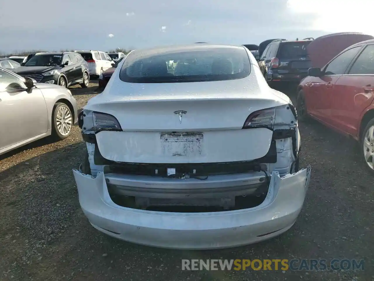 6 Photograph of a damaged car 5YJ3E1EA4MF083526 TESLA MODEL 3 2021