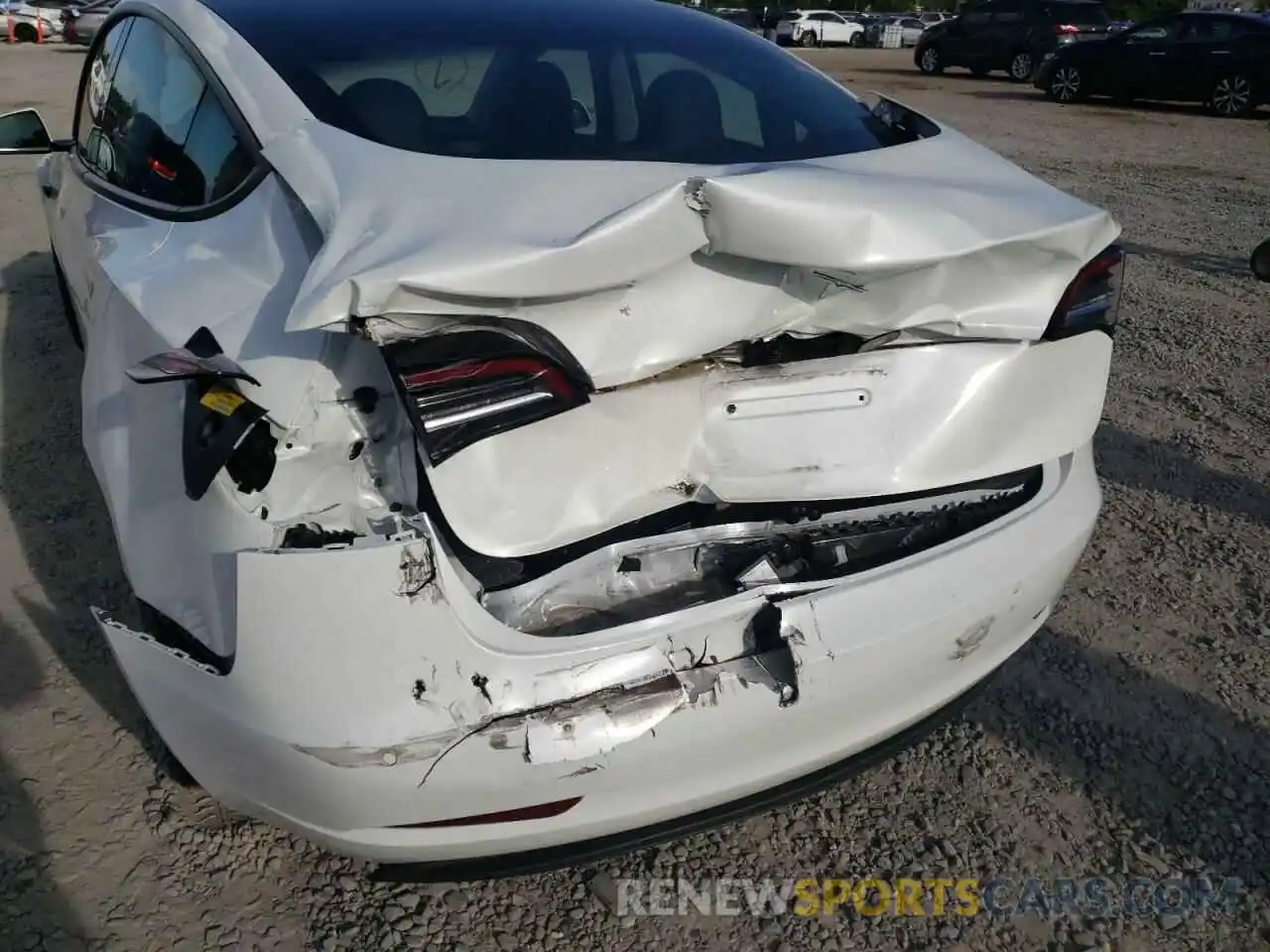 9 Photograph of a damaged car 5YJ3E1EA4MF085762 TESLA MODEL 3 2021