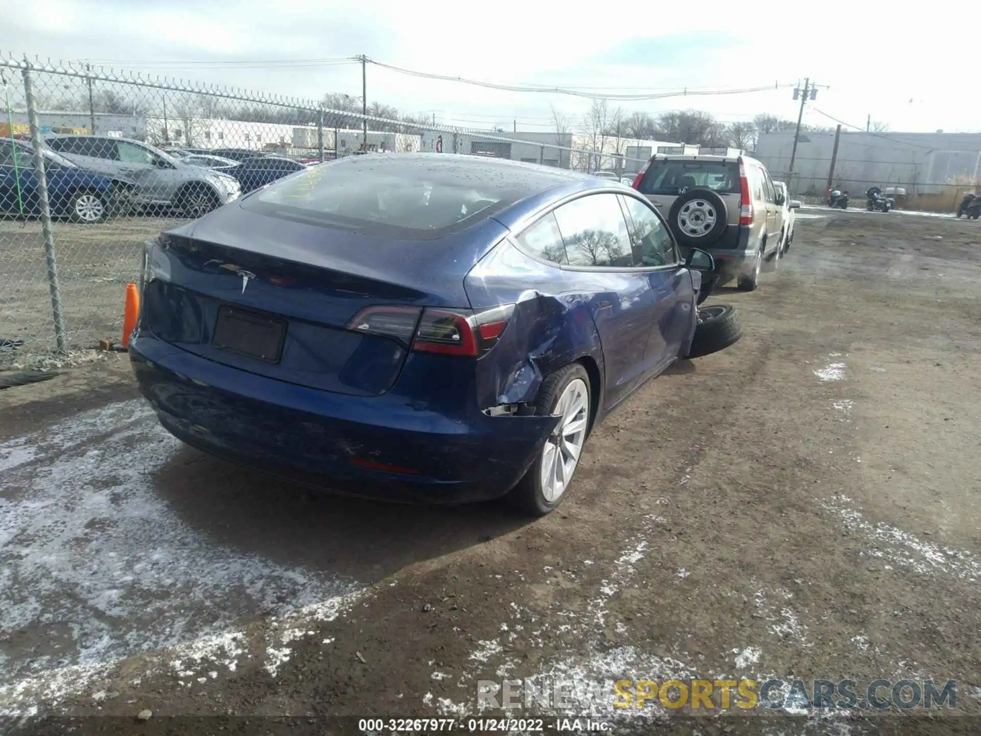 4 Photograph of a damaged car 5YJ3E1EA4MF086717 TESLA MODEL 3 2021