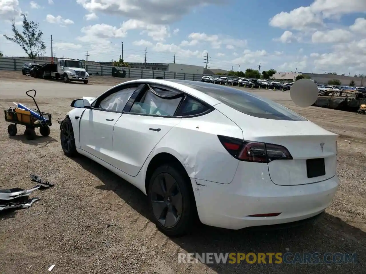 3 Photograph of a damaged car 5YJ3E1EA4MF088290 TESLA MODEL 3 2021