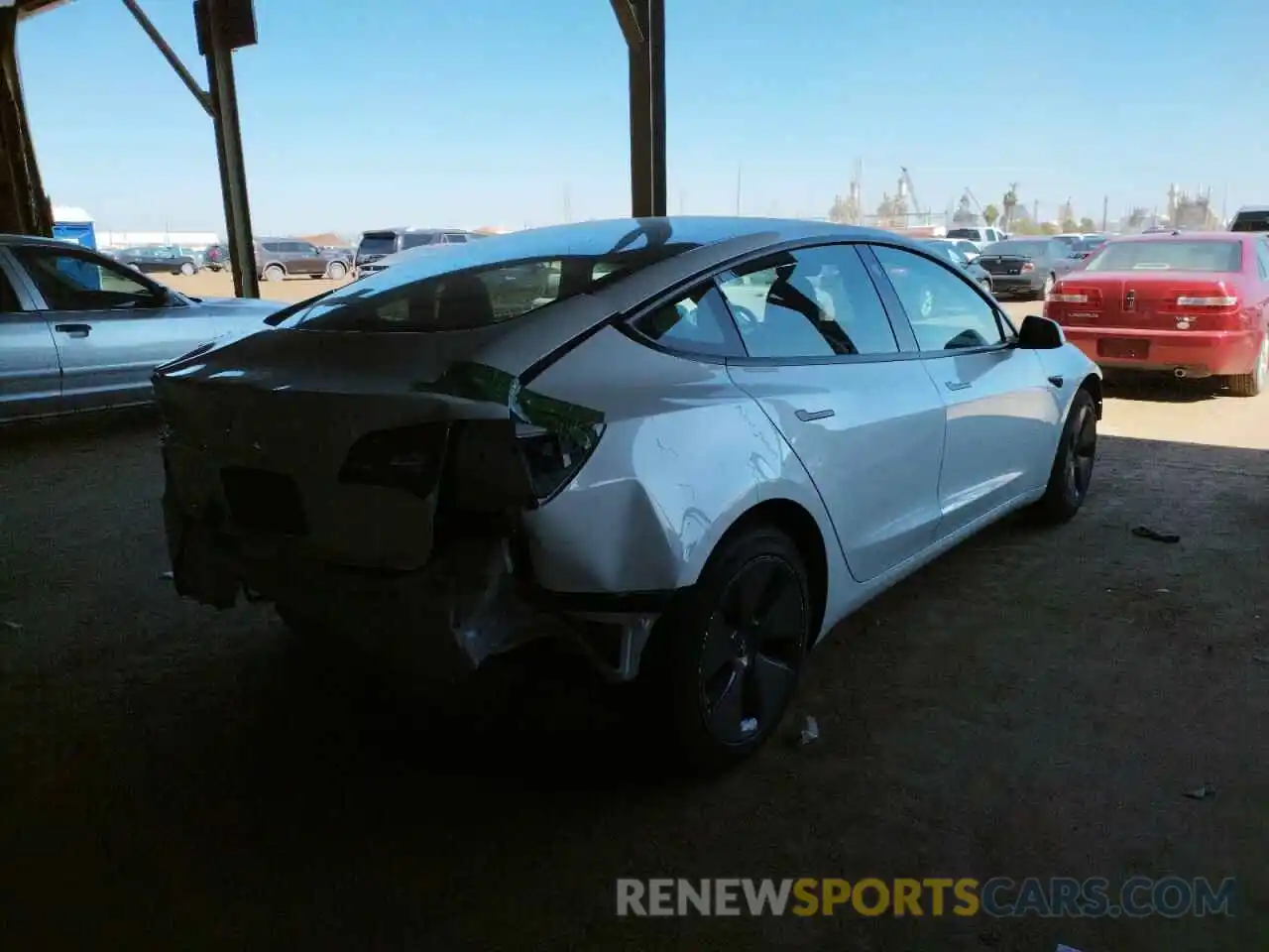 4 Photograph of a damaged car 5YJ3E1EA4MF094185 TESLA MODEL 3 2021