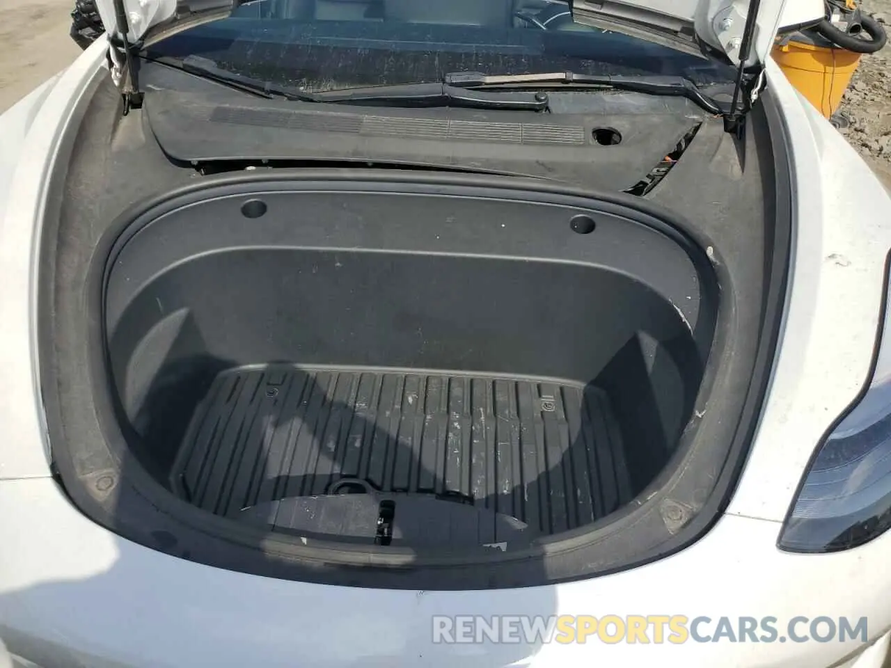 12 Photograph of a damaged car 5YJ3E1EA4MF099600 TESLA MODEL 3 2021