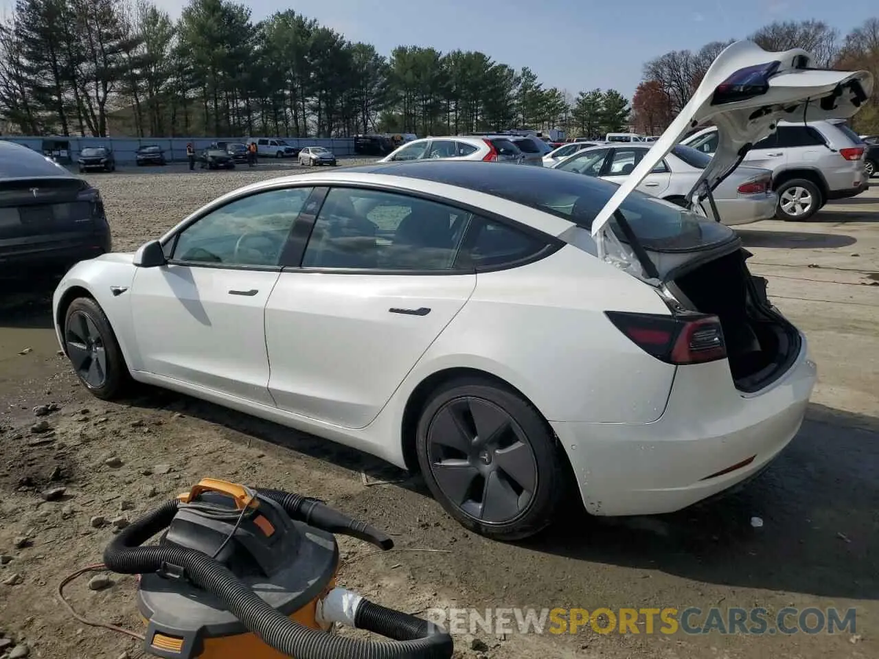 2 Photograph of a damaged car 5YJ3E1EA4MF099600 TESLA MODEL 3 2021