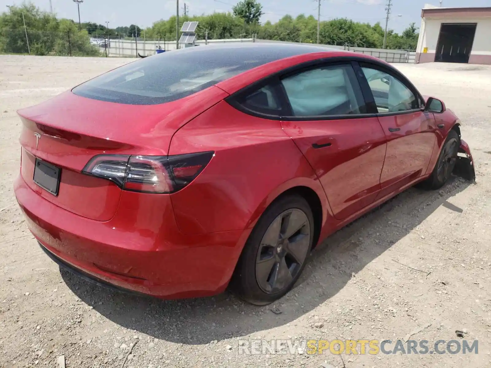 4 Photograph of a damaged car 5YJ3E1EA4MF866975 TESLA MODEL 3 2021