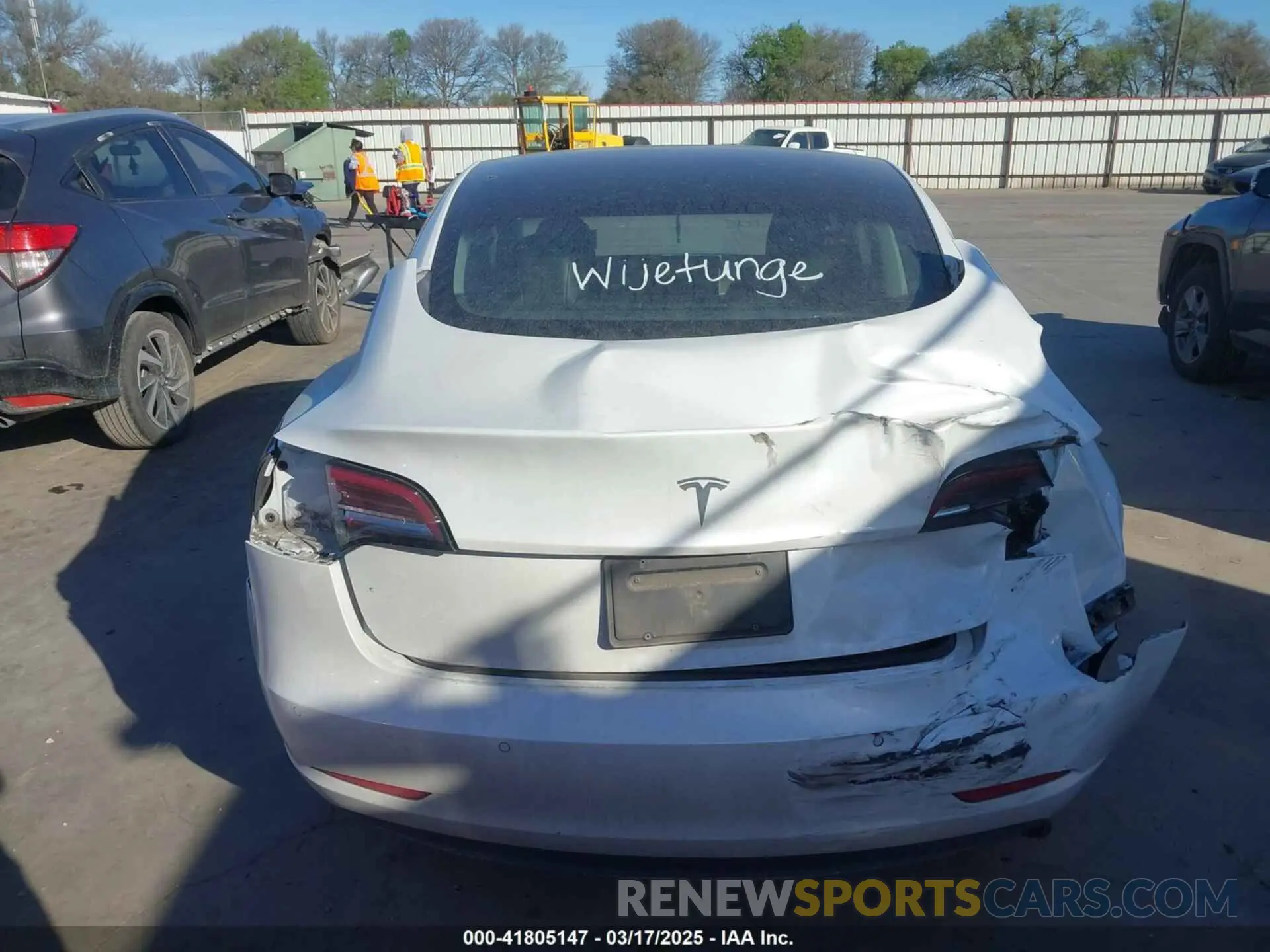 16 Photograph of a damaged car 5YJ3E1EA4MF867169 TESLA MODEL 3 2021