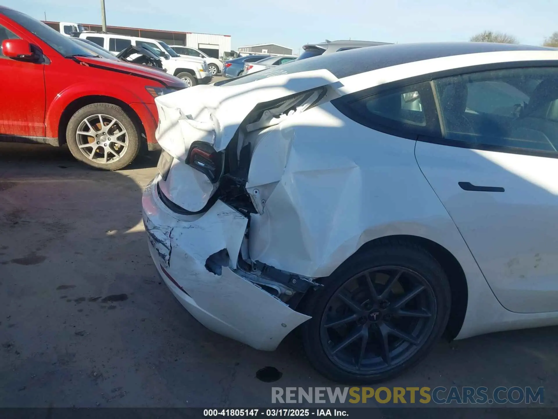 19 Photograph of a damaged car 5YJ3E1EA4MF867169 TESLA MODEL 3 2021