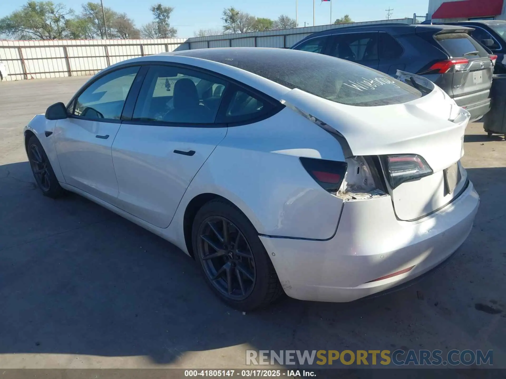 3 Photograph of a damaged car 5YJ3E1EA4MF867169 TESLA MODEL 3 2021