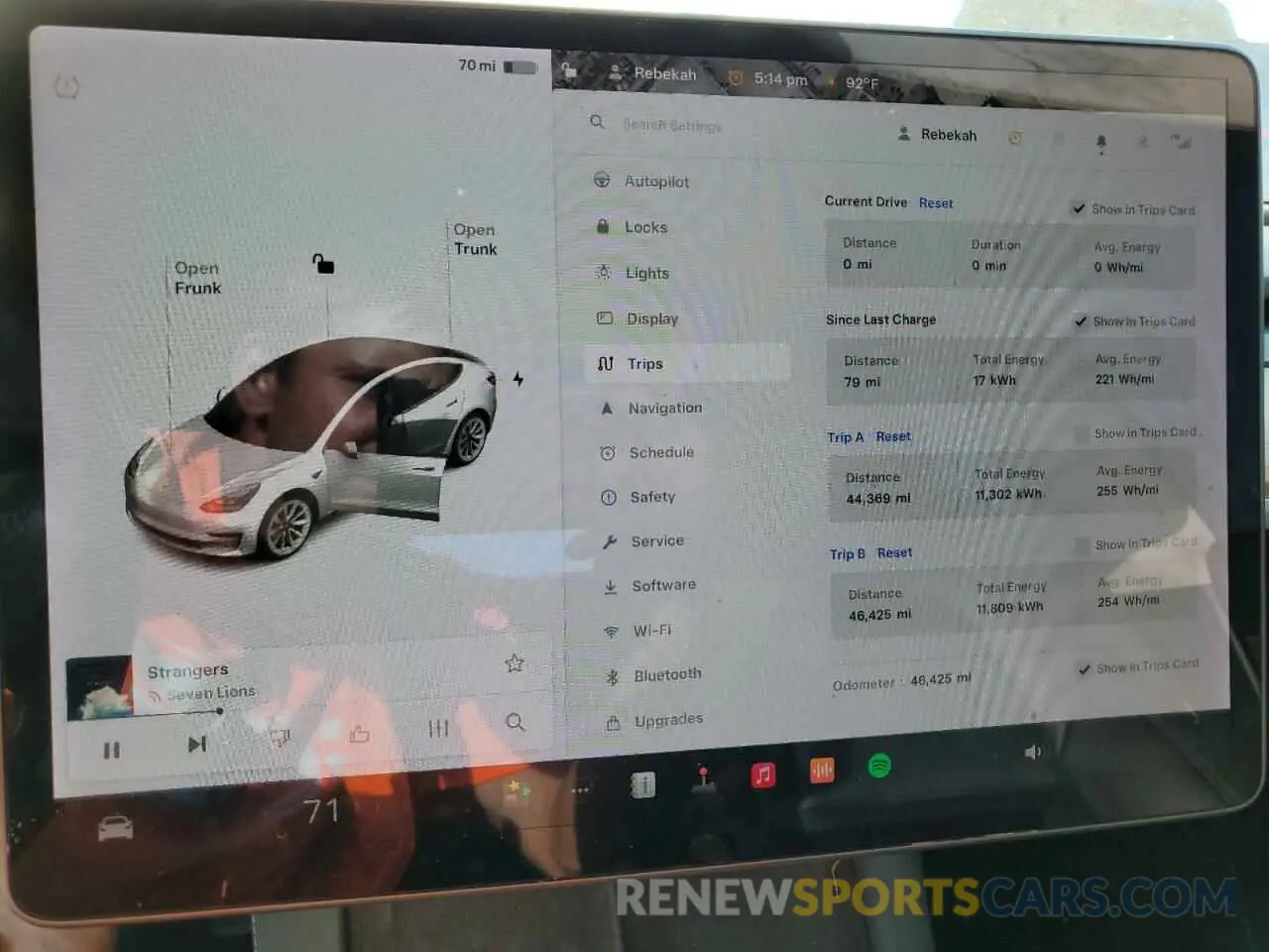 9 Photograph of a damaged car 5YJ3E1EA4MF870413 TESLA MODEL 3 2021