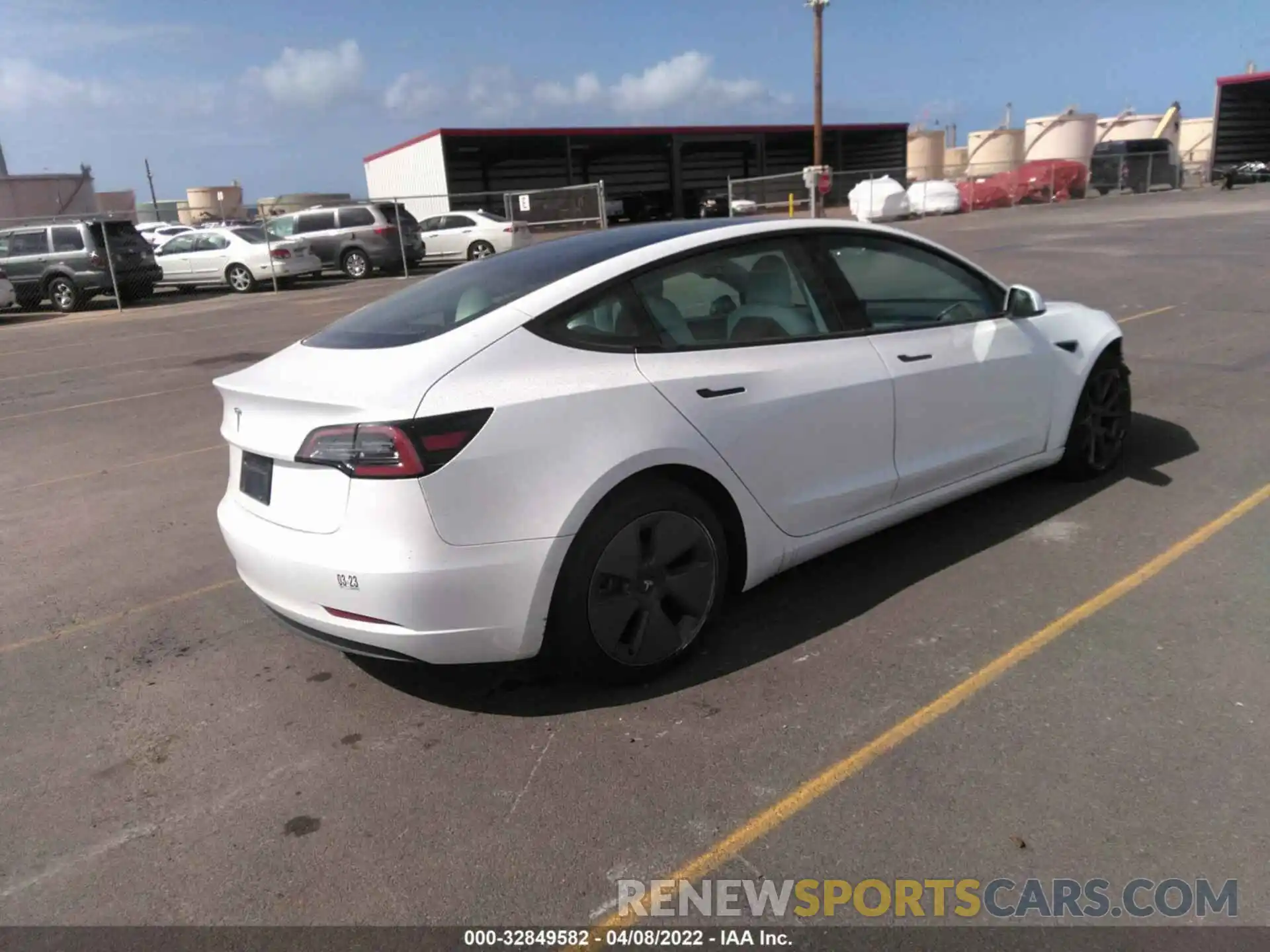 4 Photograph of a damaged car 5YJ3E1EA4MF908562 TESLA MODEL 3 2021