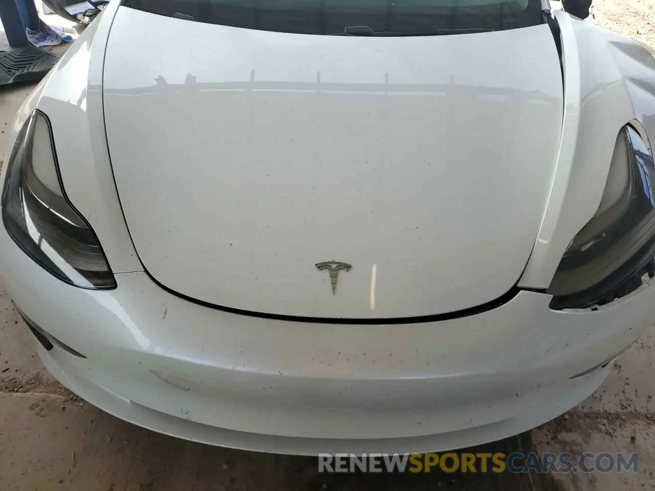 12 Photograph of a damaged car 5YJ3E1EA4MF911364 TESLA MODEL 3 2021