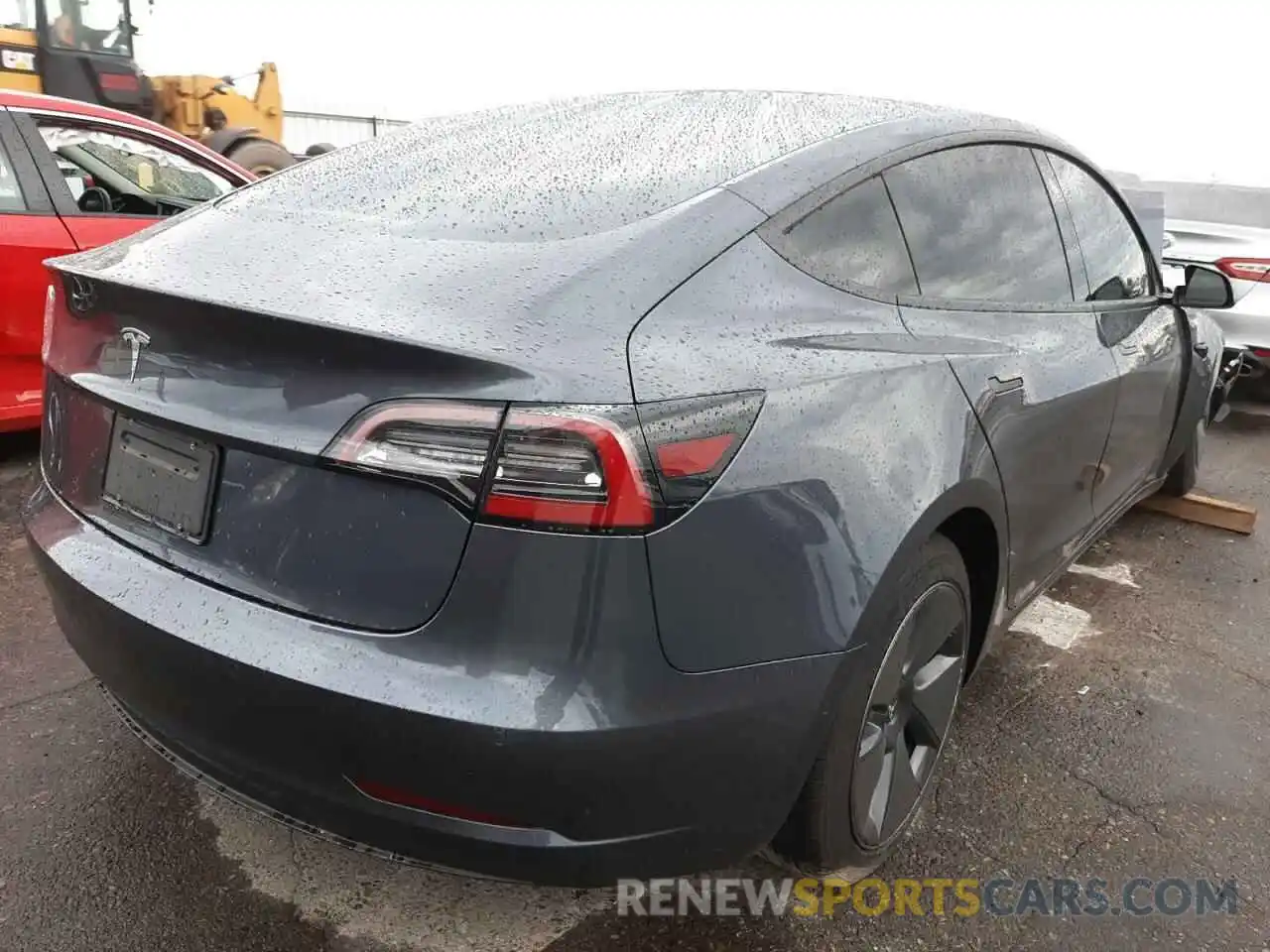 4 Photograph of a damaged car 5YJ3E1EA4MF920727 TESLA MODEL 3 2021