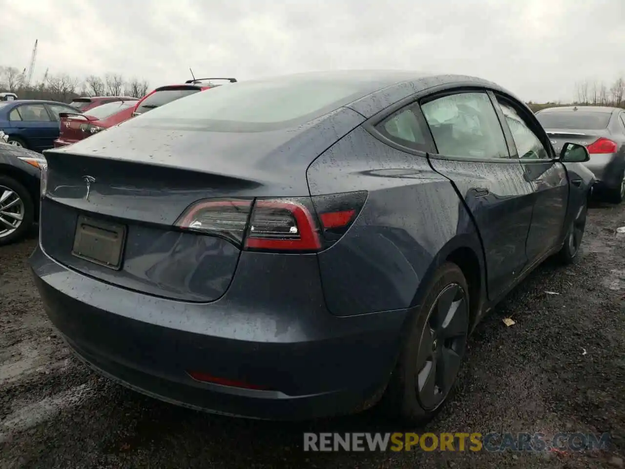 4 Photograph of a damaged car 5YJ3E1EA4MF921358 TESLA MODEL 3 2021