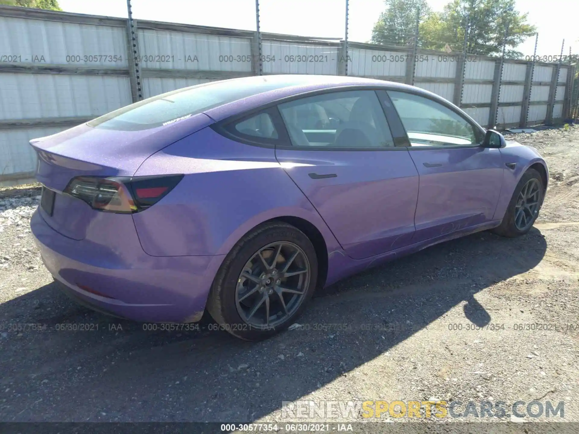 4 Photograph of a damaged car 5YJ3E1EA4MF921604 TESLA MODEL 3 2021