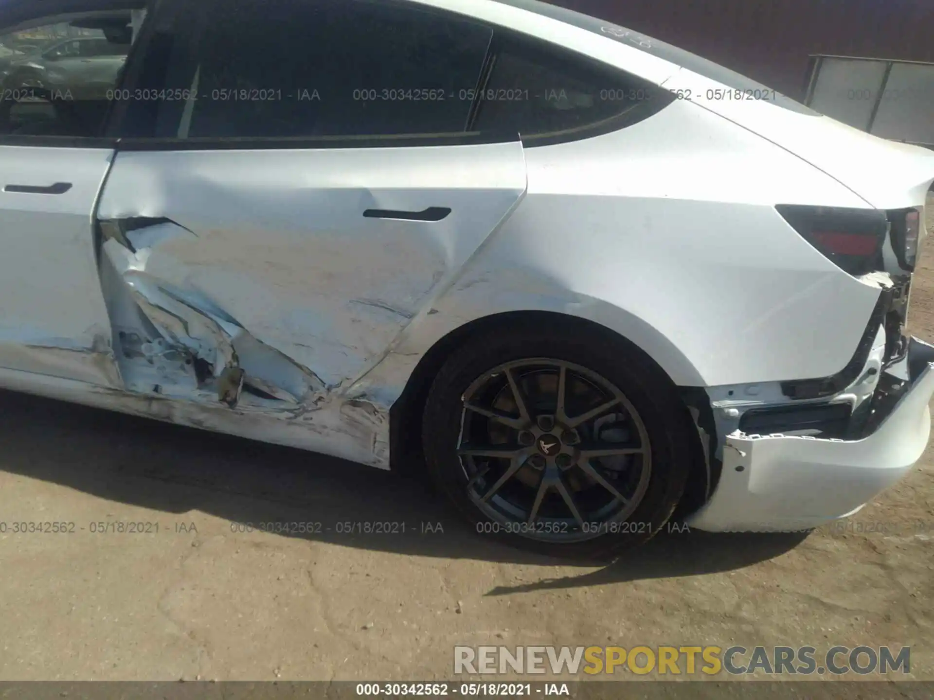 6 Photograph of a damaged car 5YJ3E1EA4MF928858 TESLA MODEL 3 2021