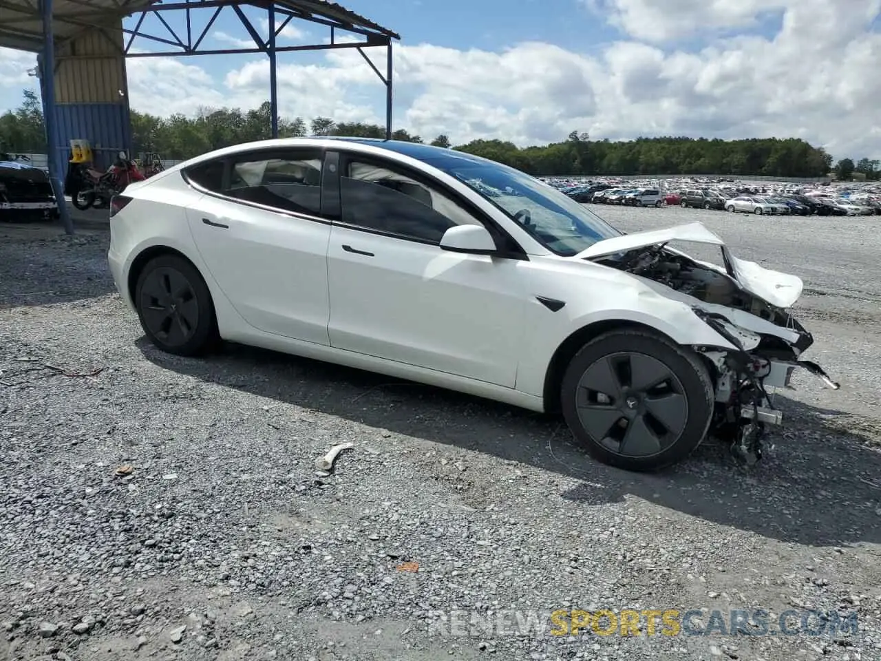 4 Photograph of a damaged car 5YJ3E1EA4MF938838 TESLA MODEL 3 2021