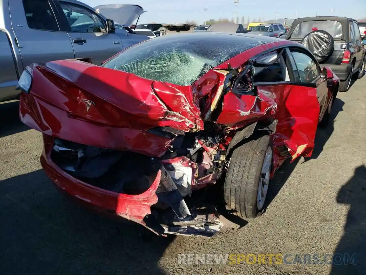 4 Photograph of a damaged car 5YJ3E1EA4MF977719 TESLA MODEL 3 2021