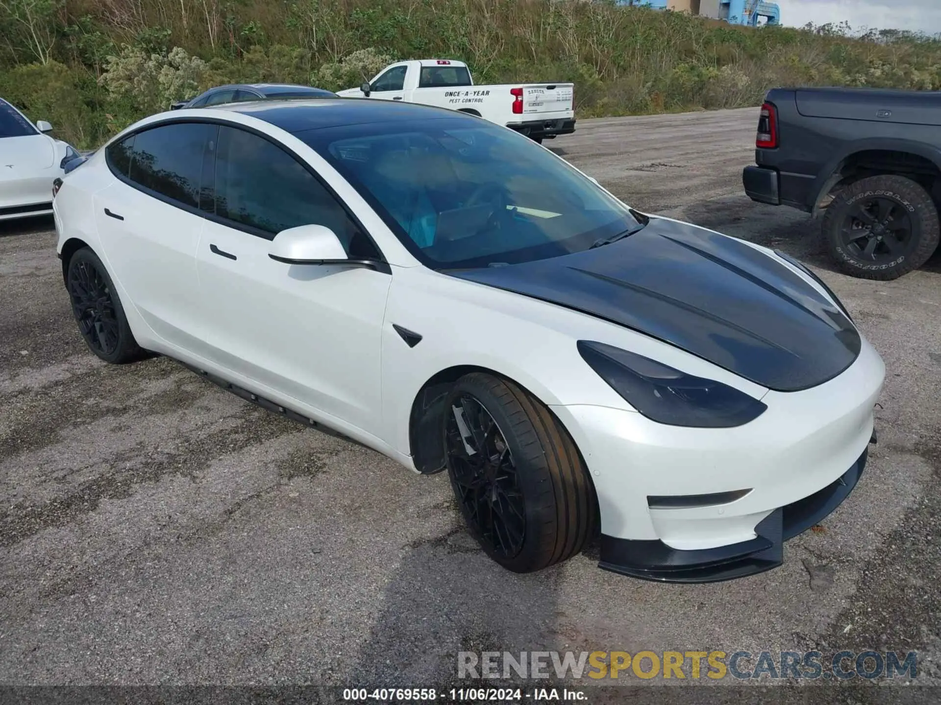 1 Photograph of a damaged car 5YJ3E1EA4MF978448 TESLA MODEL 3 2021