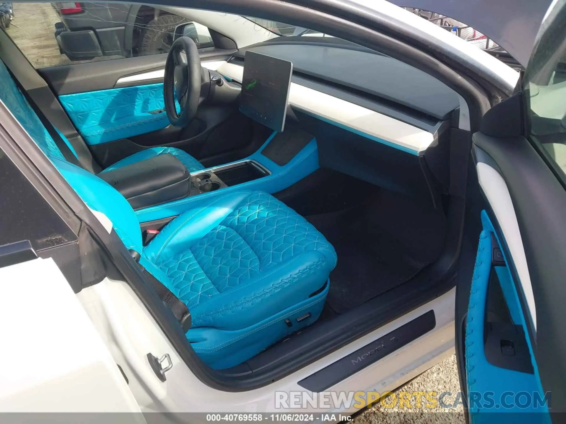 5 Photograph of a damaged car 5YJ3E1EA4MF978448 TESLA MODEL 3 2021