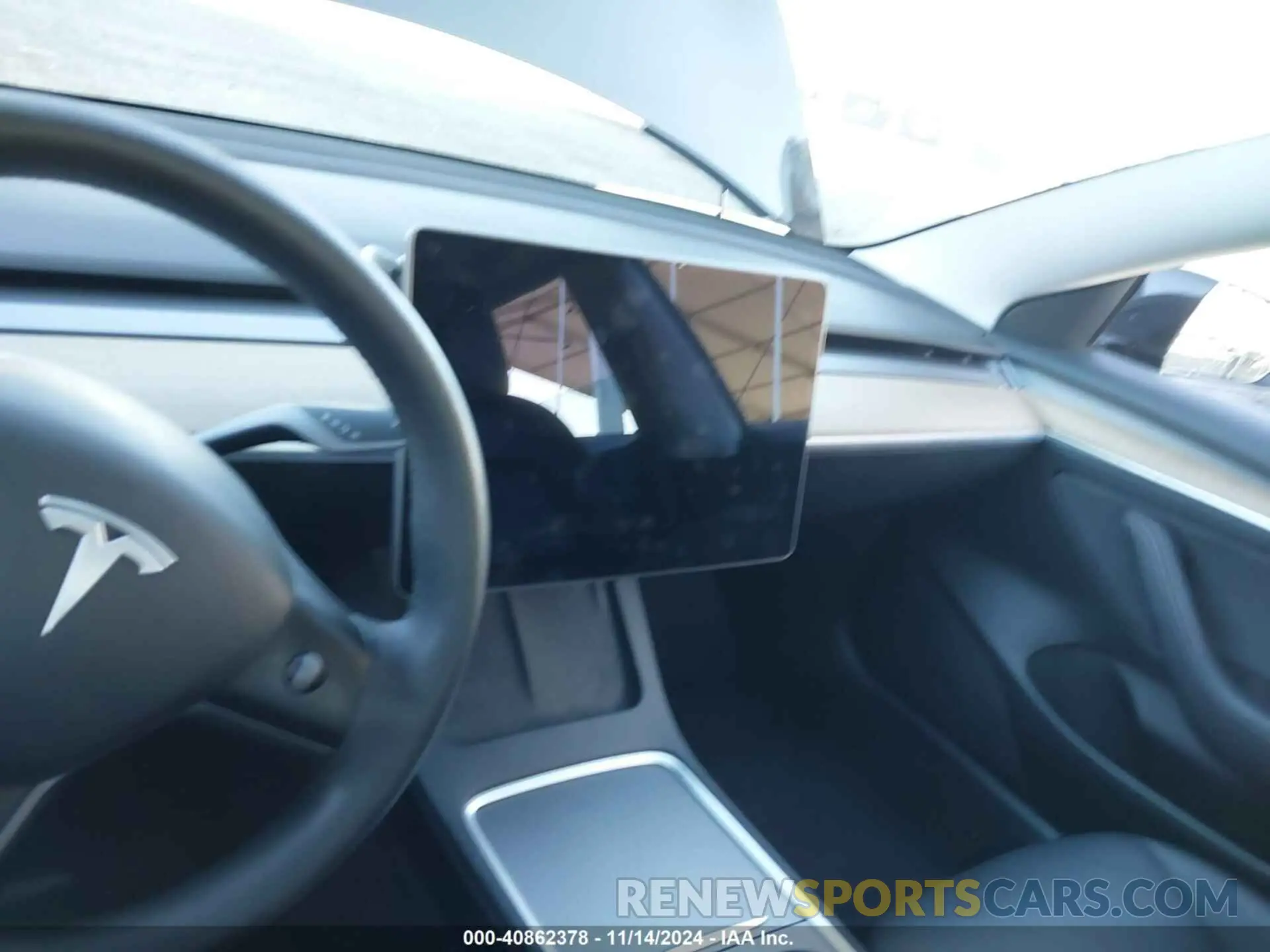 15 Photograph of a damaged car 5YJ3E1EA4MF998473 TESLA MODEL 3 2021