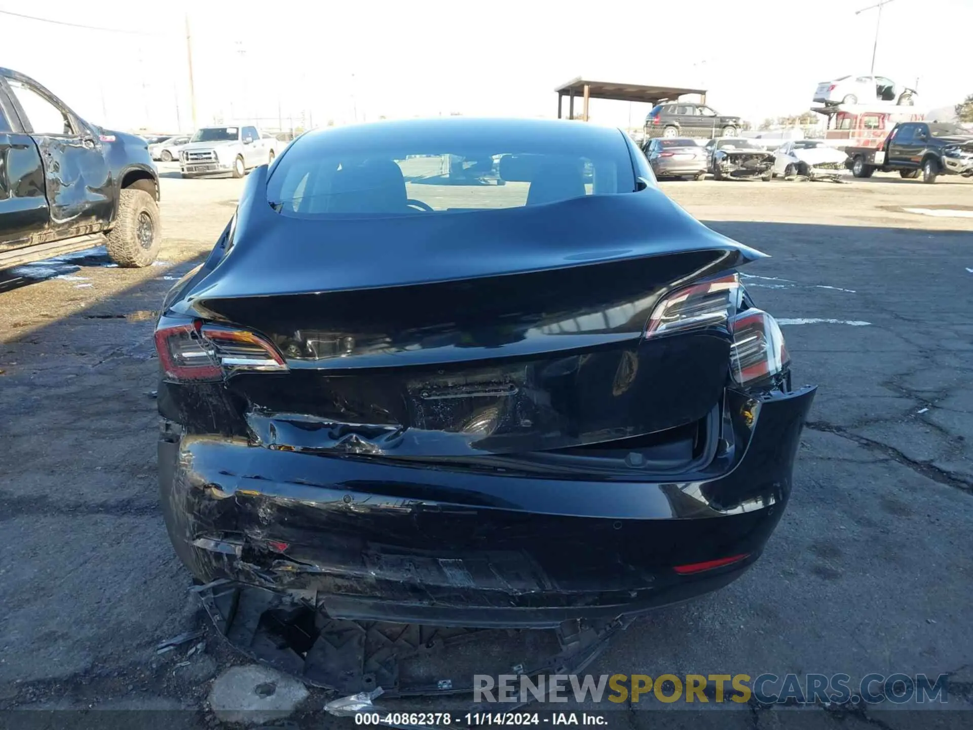 16 Photograph of a damaged car 5YJ3E1EA4MF998473 TESLA MODEL 3 2021