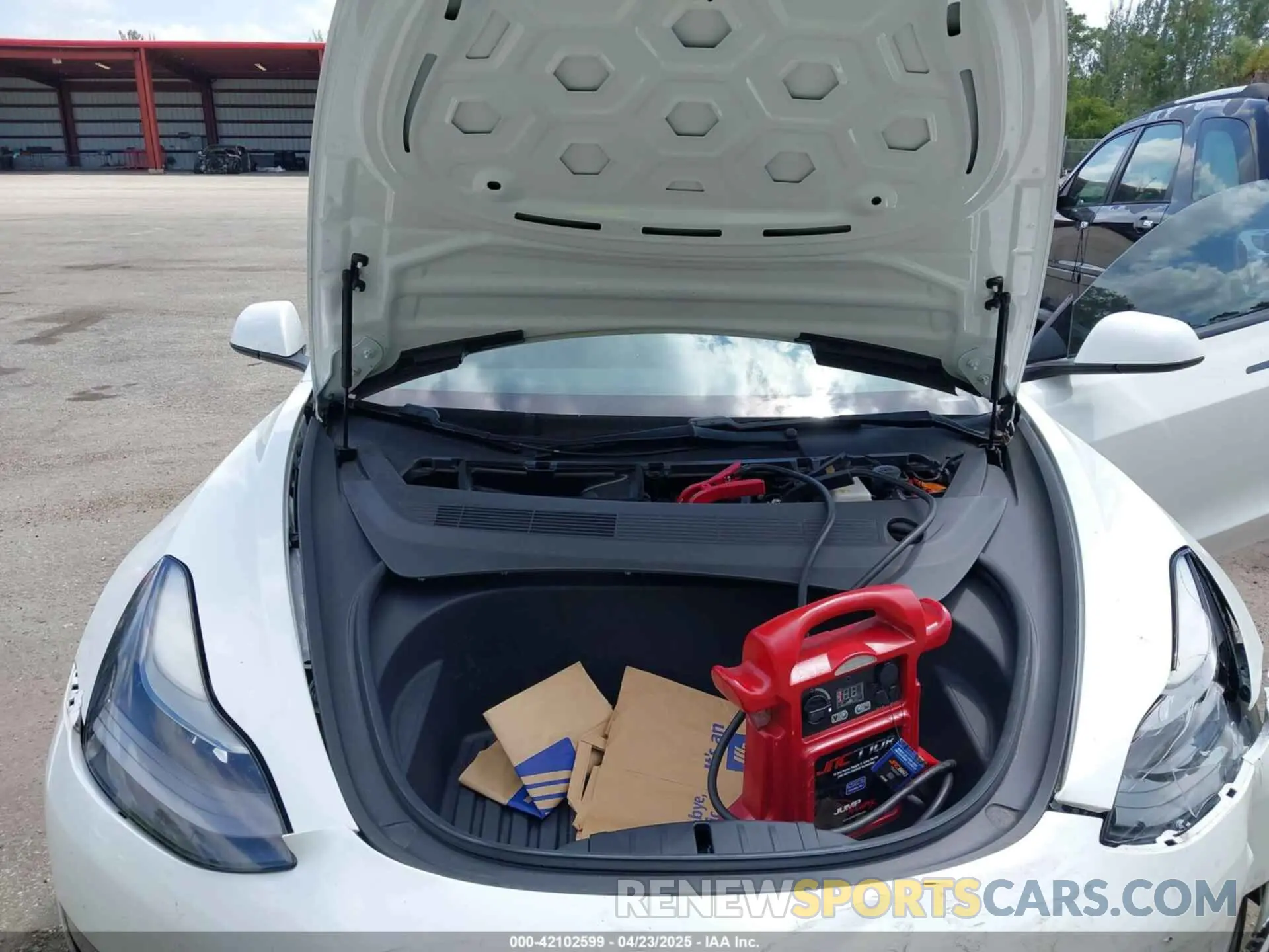 10 Photograph of a damaged car 5YJ3E1EA5MF016627 TESLA MODEL 3 2021