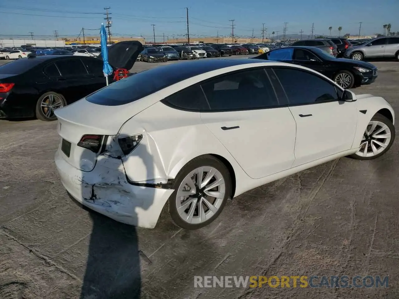 3 Photograph of a damaged car 5YJ3E1EA5MF018216 TESLA MODEL 3 2021