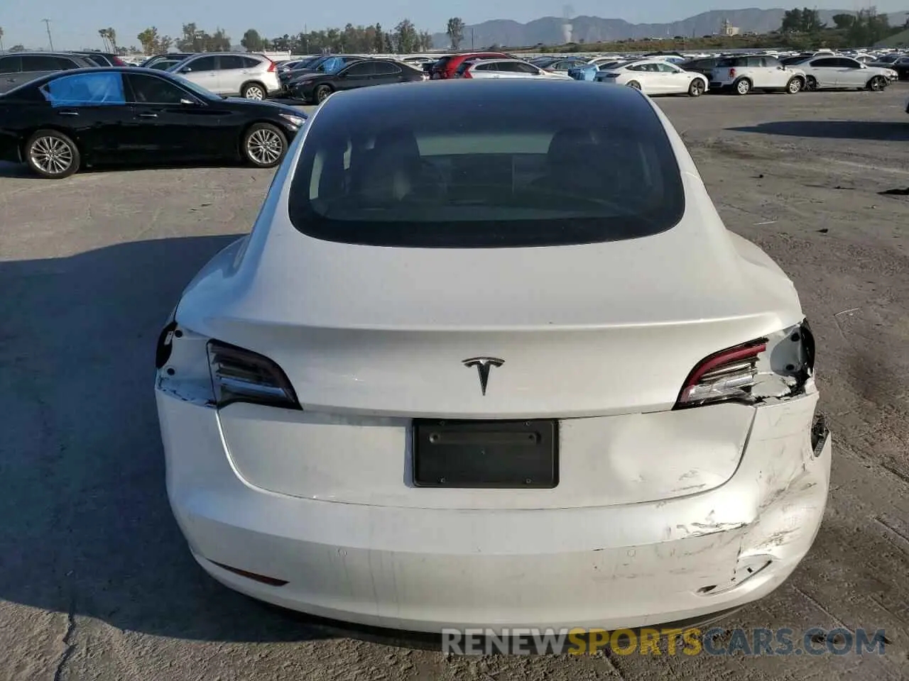6 Photograph of a damaged car 5YJ3E1EA5MF018216 TESLA MODEL 3 2021