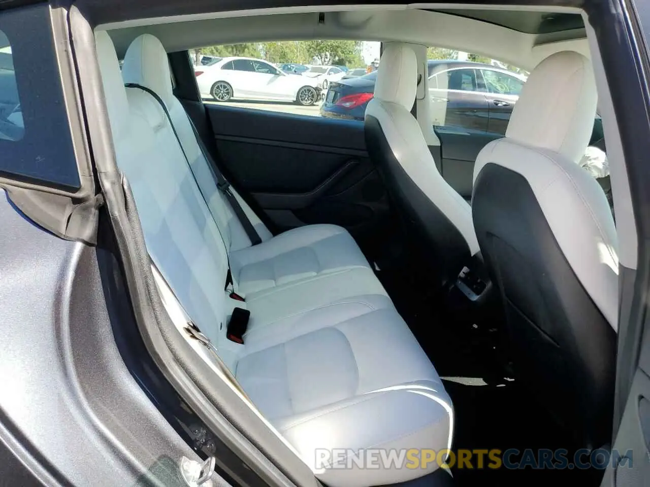 10 Photograph of a damaged car 5YJ3E1EA5MF018751 TESLA MODEL 3 2021
