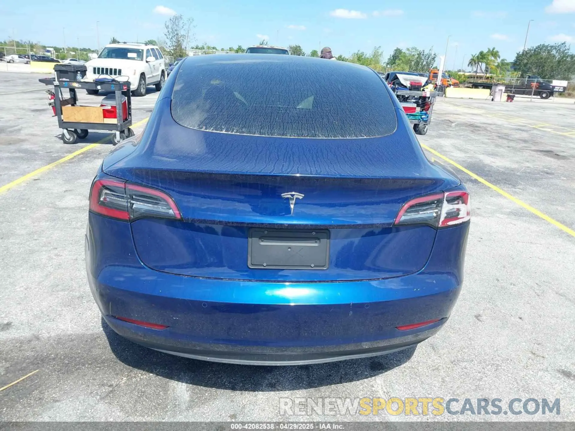 15 Photograph of a damaged car 5YJ3E1EA5MF031872 TESLA MODEL 3 2021