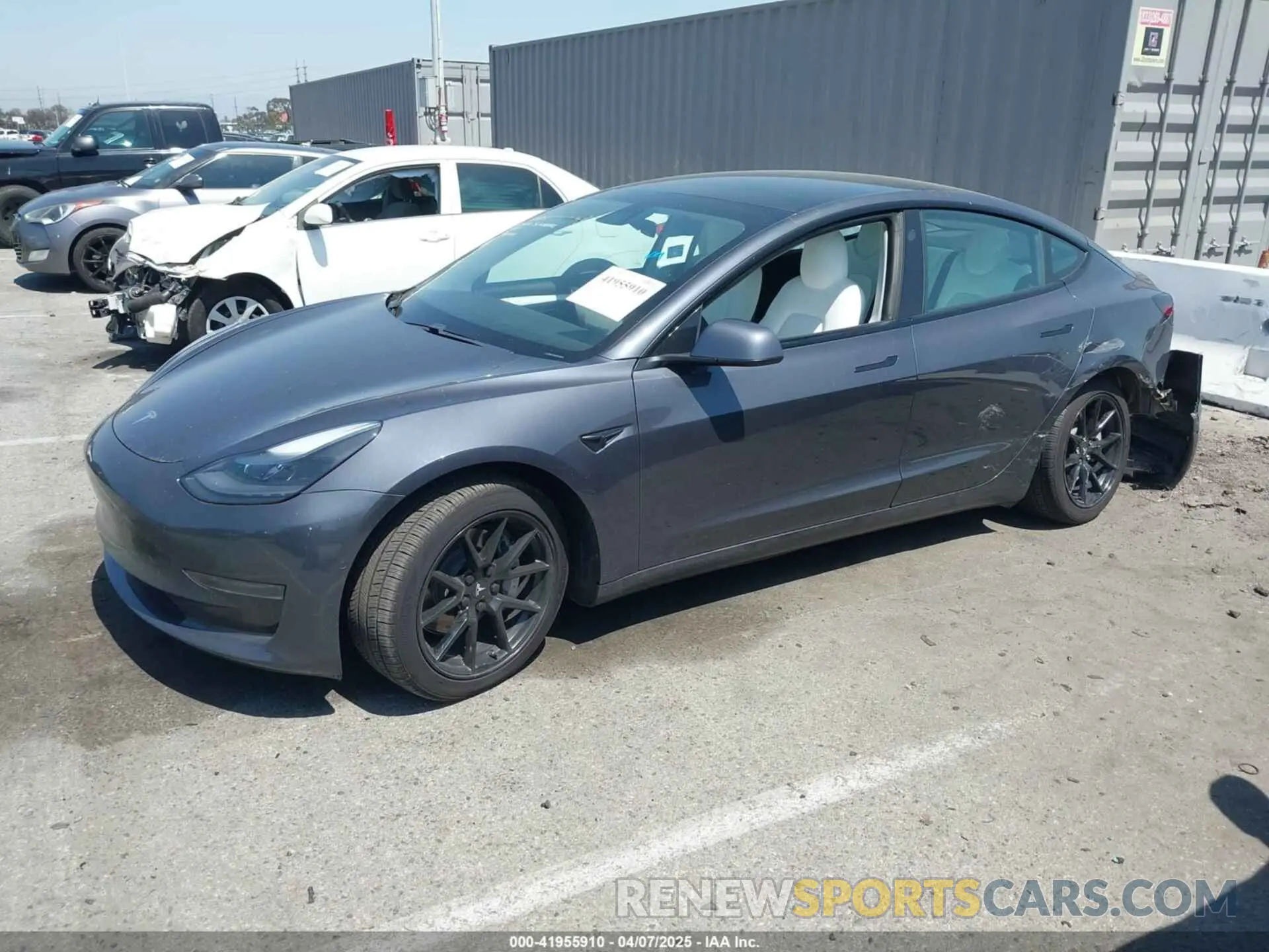 2 Photograph of a damaged car 5YJ3E1EA5MF069652 TESLA MODEL 3 2021