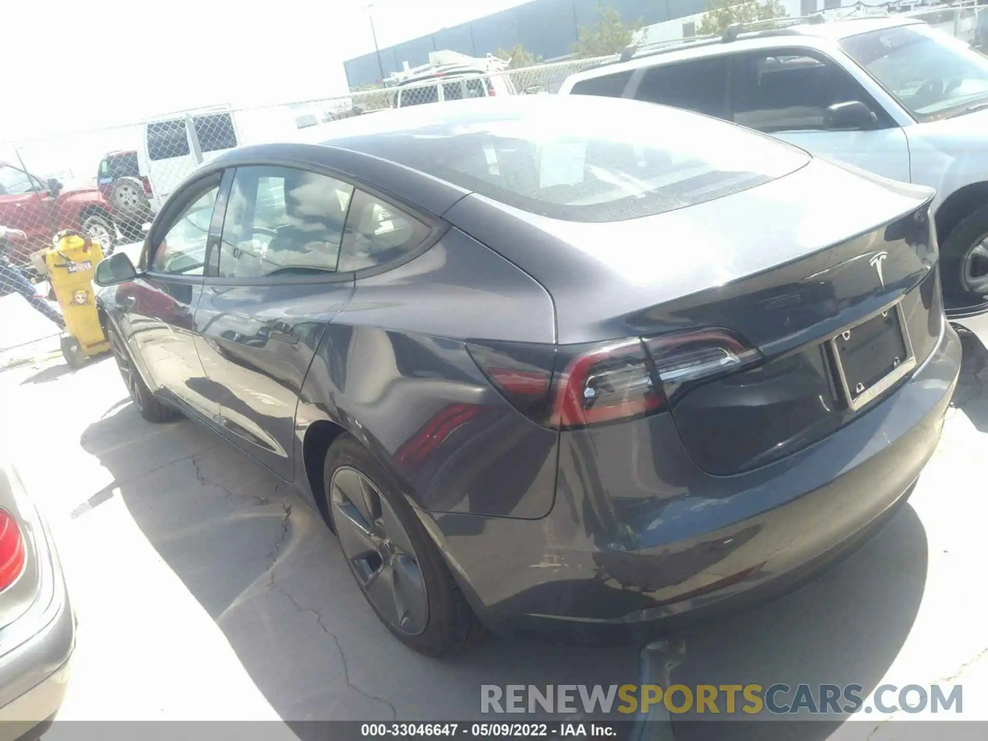 3 Photograph of a damaged car 5YJ3E1EA5MF071093 TESLA MODEL 3 2021