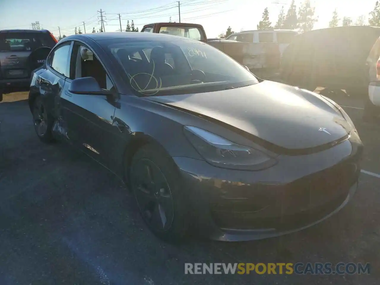 4 Photograph of a damaged car 5YJ3E1EA5MF074706 TESLA MODEL 3 2021