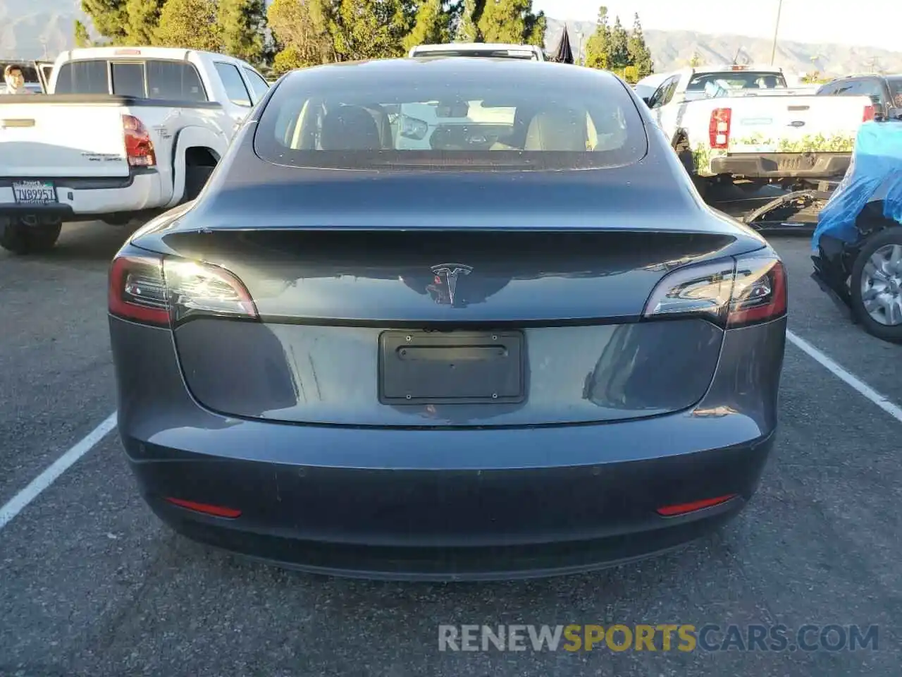 6 Photograph of a damaged car 5YJ3E1EA5MF074706 TESLA MODEL 3 2021