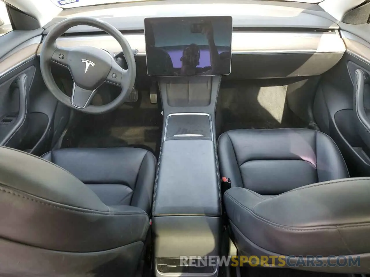 8 Photograph of a damaged car 5YJ3E1EA5MF084376 TESLA MODEL 3 2021