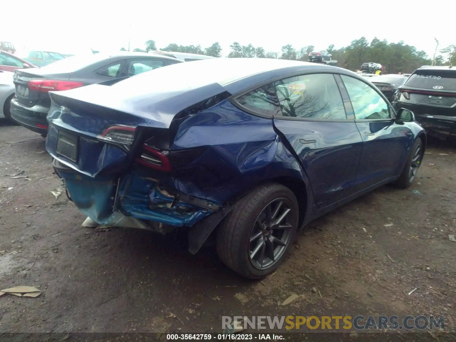 4 Photograph of a damaged car 5YJ3E1EA5MF087651 TESLA MODEL 3 2021