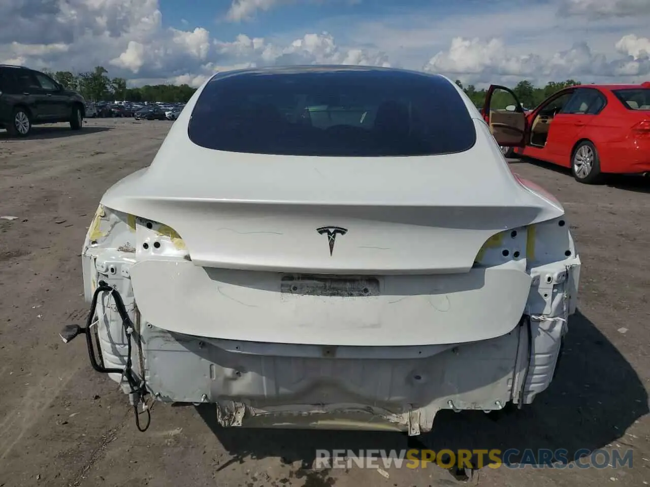 6 Photograph of a damaged car 5YJ3E1EA5MF089562 TESLA MODEL 3 2021