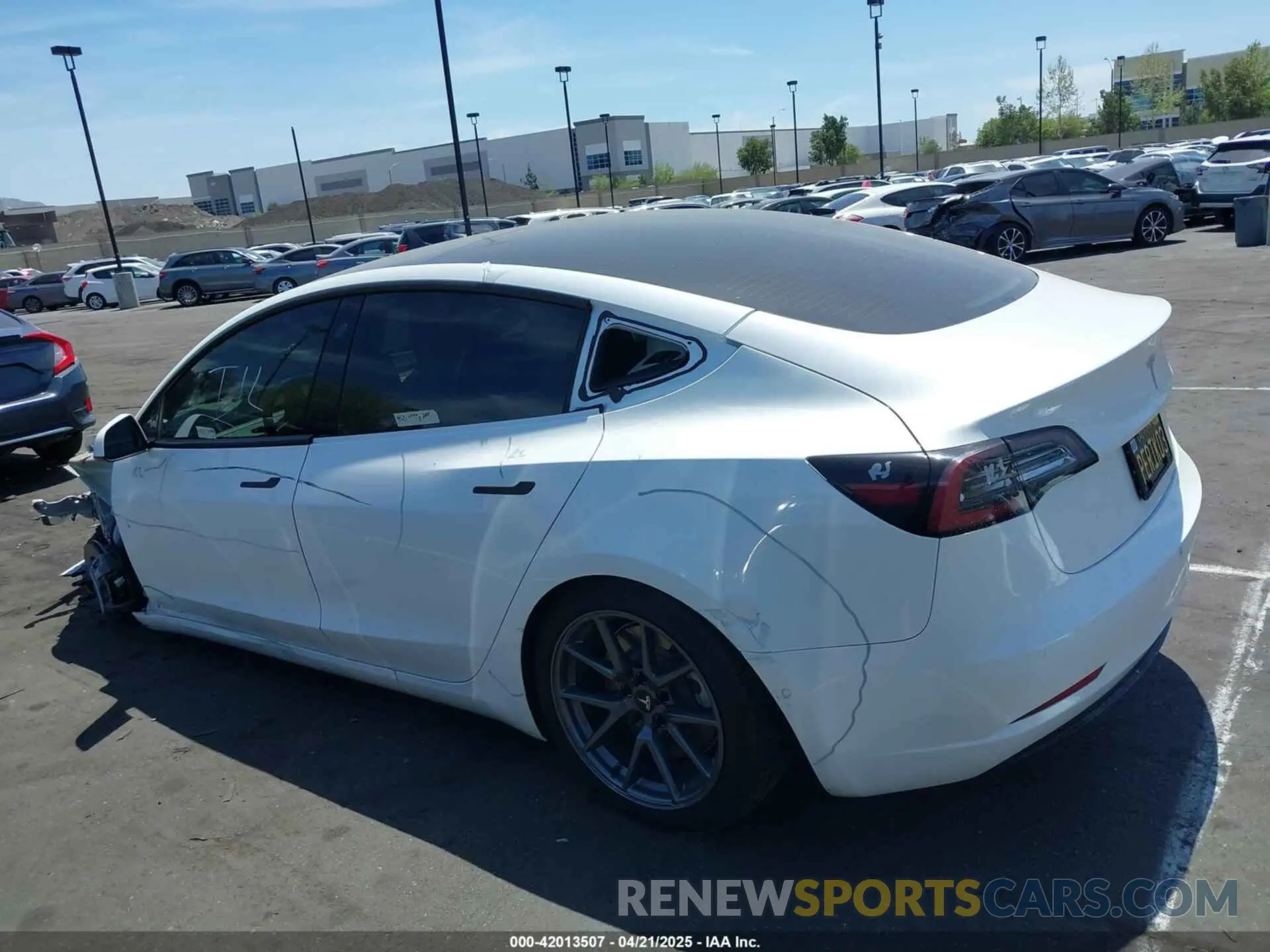 15 Photograph of a damaged car 5YJ3E1EA5MF097354 TESLA MODEL 3 2021