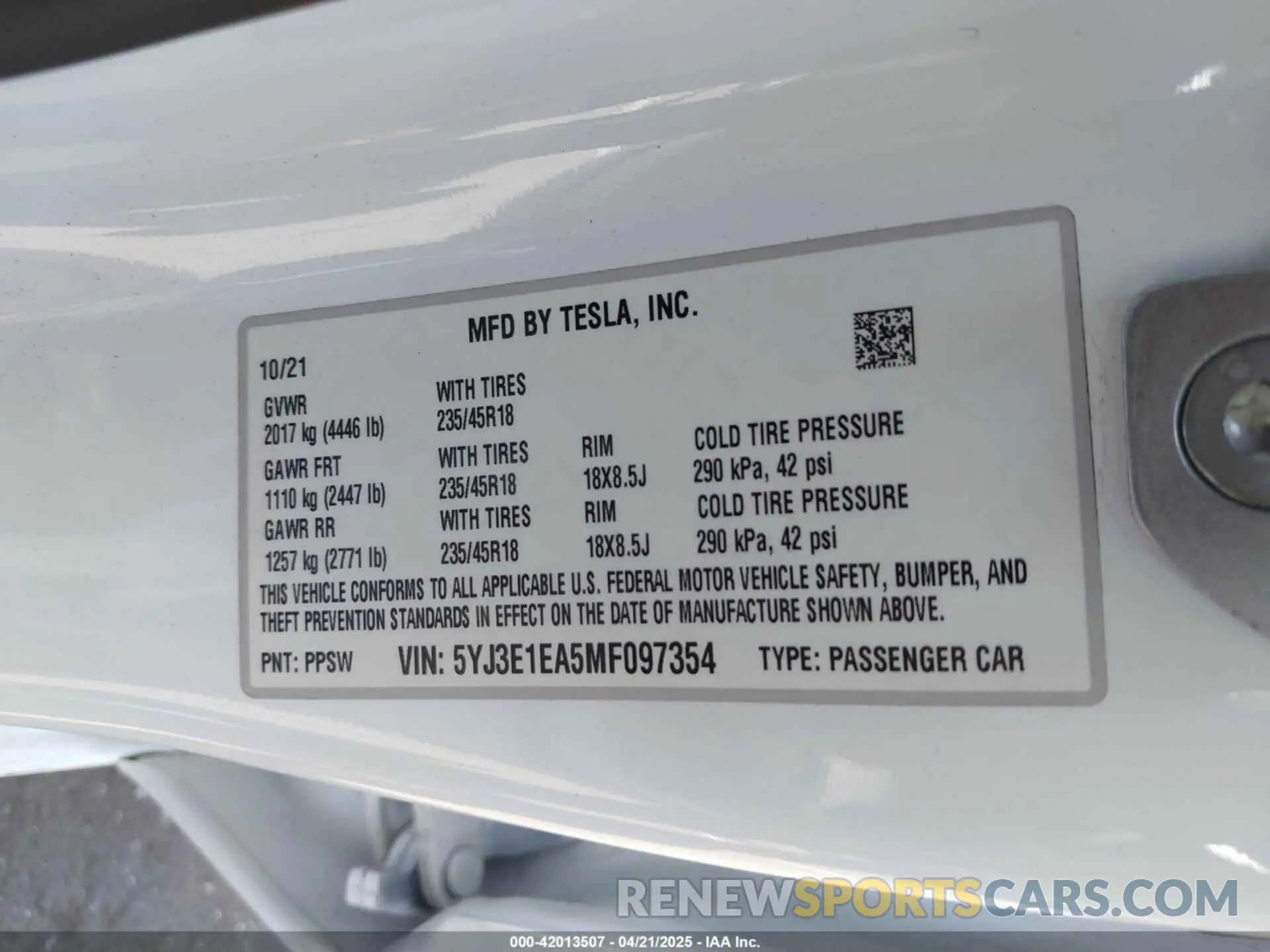 9 Photograph of a damaged car 5YJ3E1EA5MF097354 TESLA MODEL 3 2021