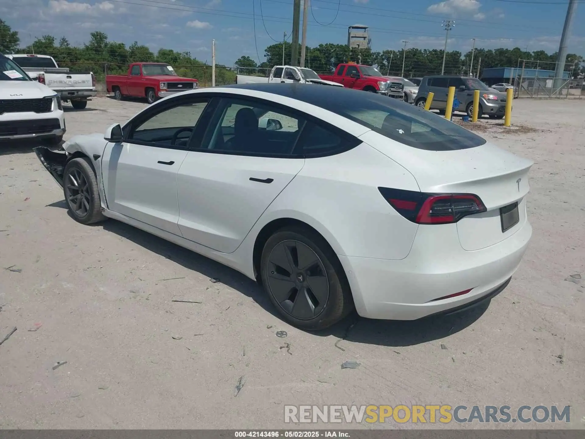 3 Photograph of a damaged car 5YJ3E1EA5MF098844 TESLA MODEL 3 2021
