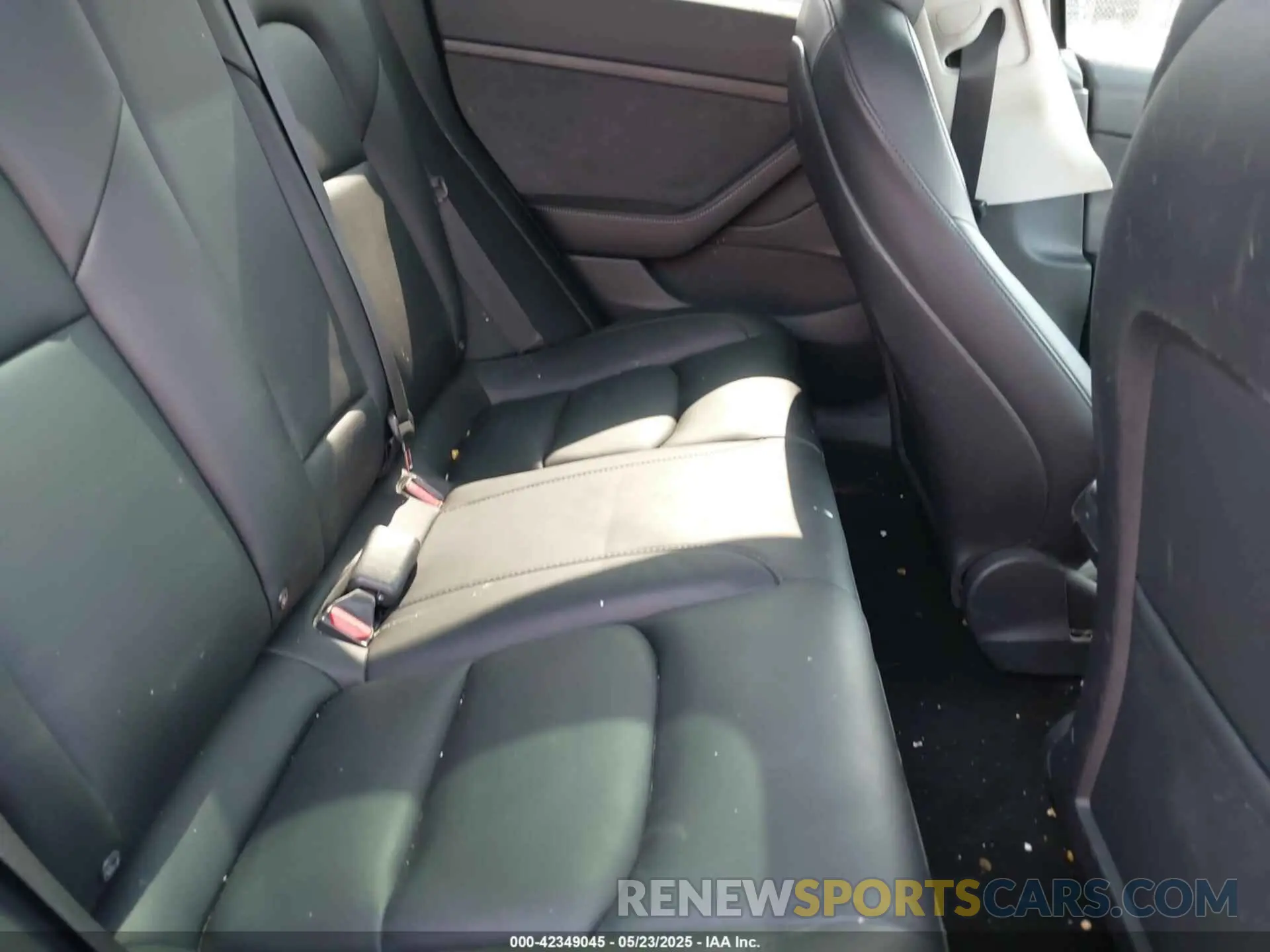 8 Photograph of a damaged car 5YJ3E1EA5MF099511 TESLA MODEL 3 2021